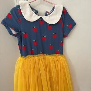 Taylor Joelle Snow White Apple dress size 6 with bow